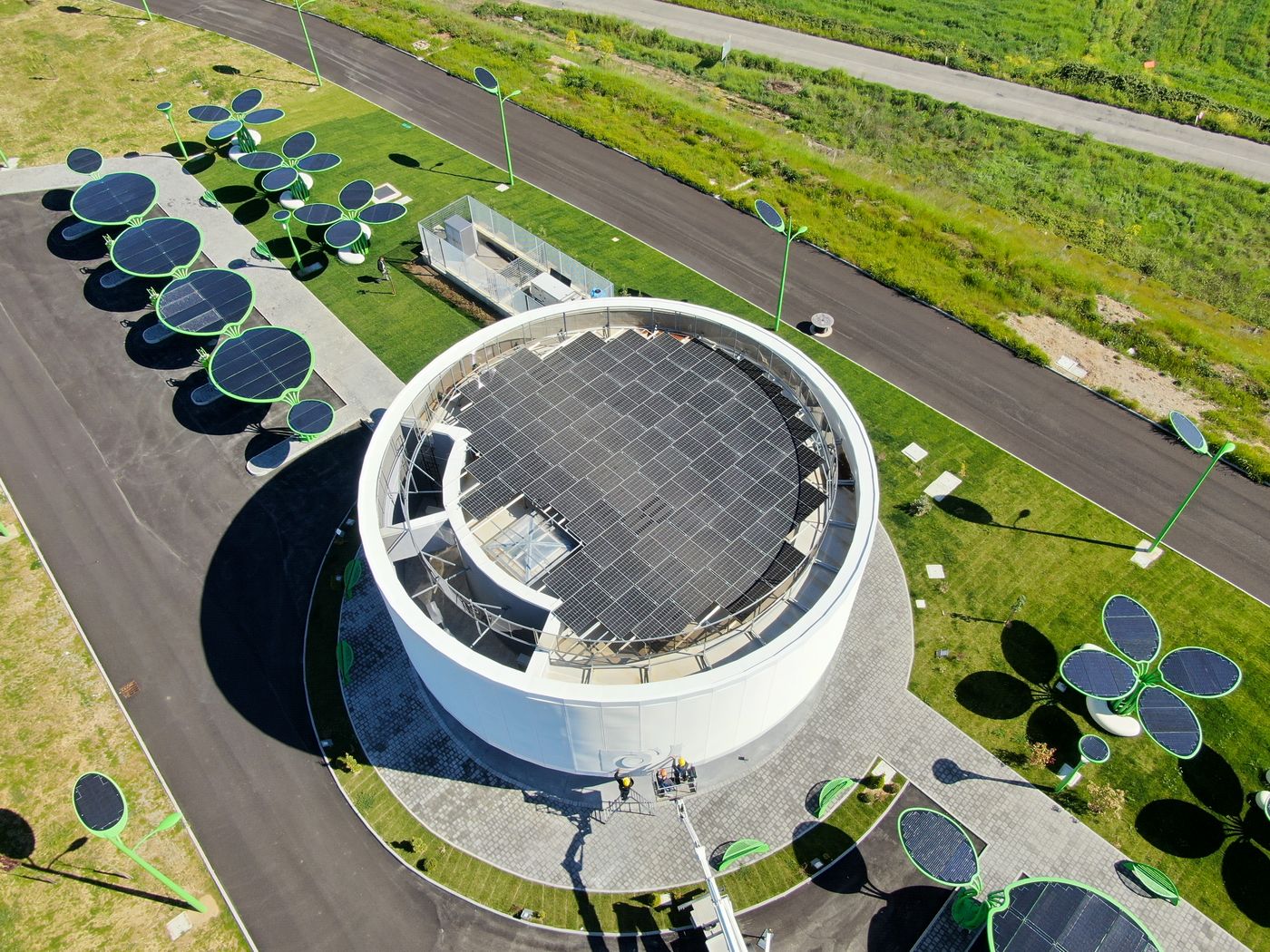 Veduta aerea della centrale operativa di una infrastruttura autostradale realizzata da ECO3